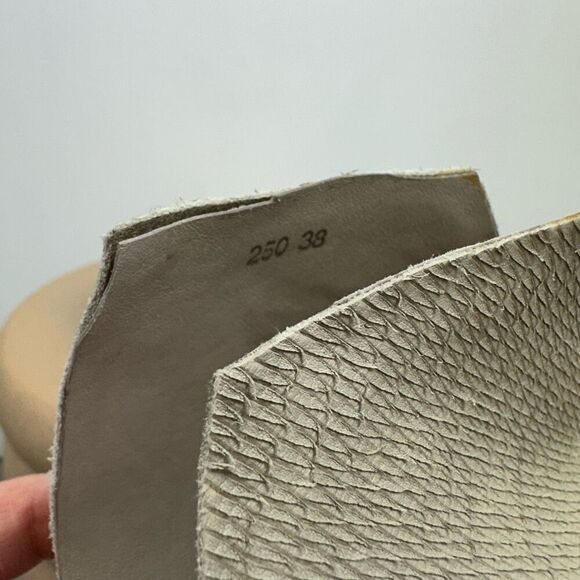 Antelope Anthropologie Radlee Cream Textured Leather Almond Toe Slip on Heel Mul - Picture 2 of 11